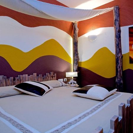 Design Suite Тирано Екстериор снимка