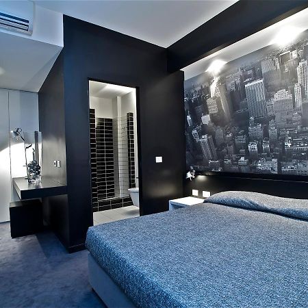 Design Suite Тирано Екстериор снимка