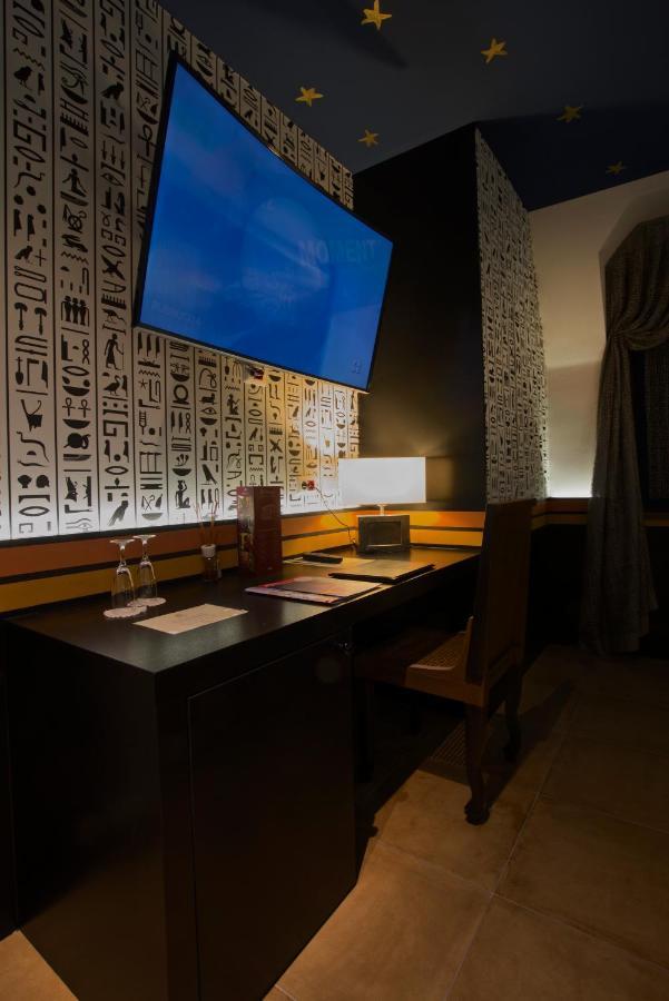Design Suite Тирано Екстериор снимка