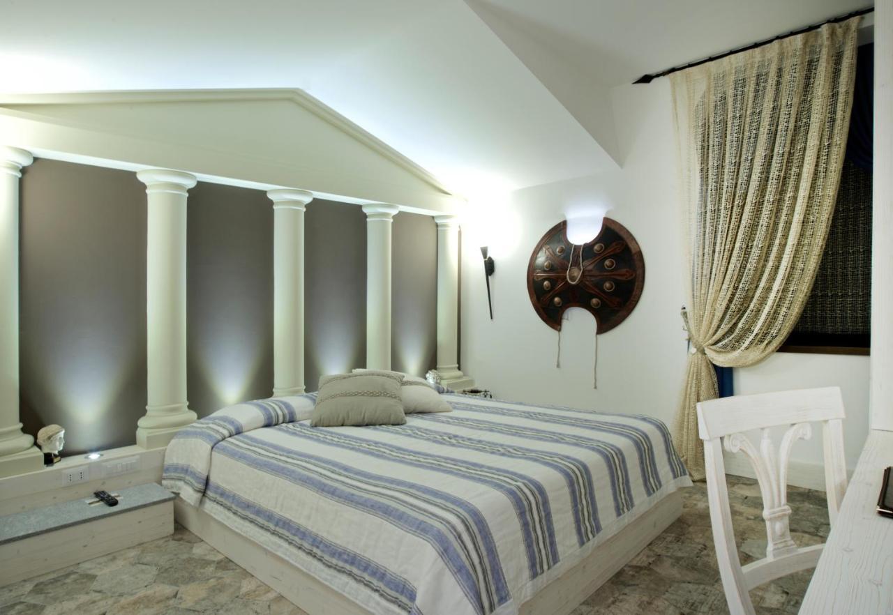 Design Suite Тирано Екстериор снимка