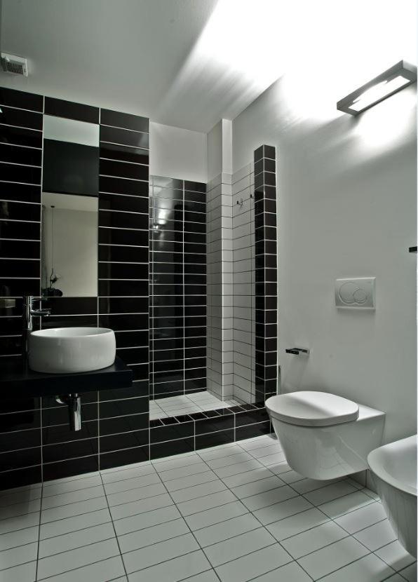 Design Suite Тирано Екстериор снимка