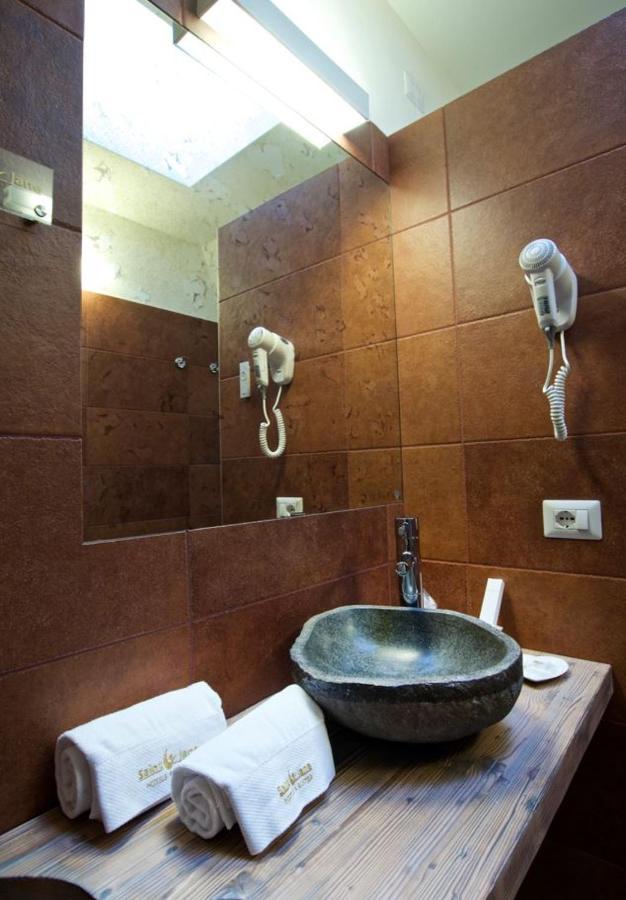Design Suite Тирано Екстериор снимка